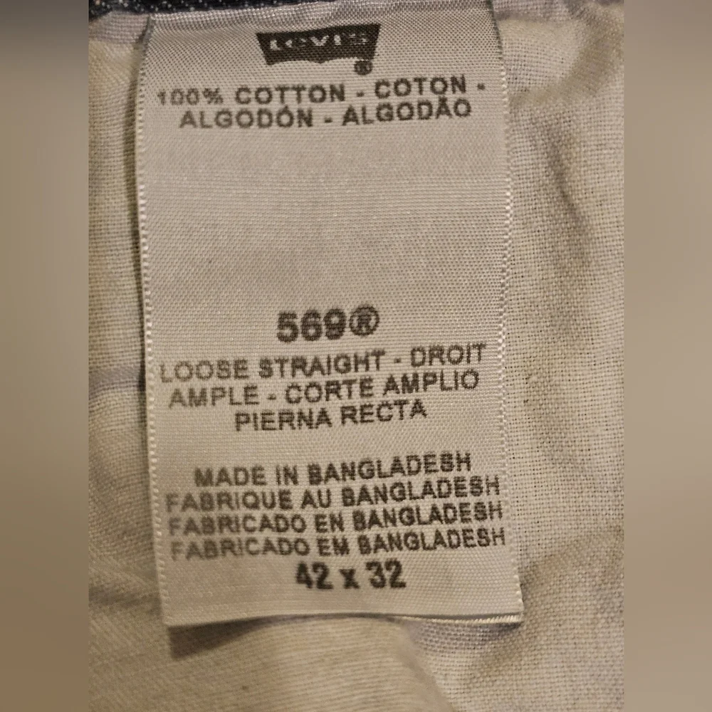 Levis pre loved